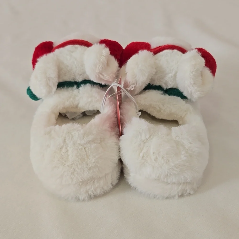 Wondershop Toddler Slippers Size: S (5-6)